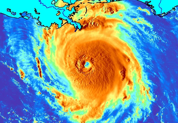 Historical Events: Hurricanes, Floods, and Loop Current